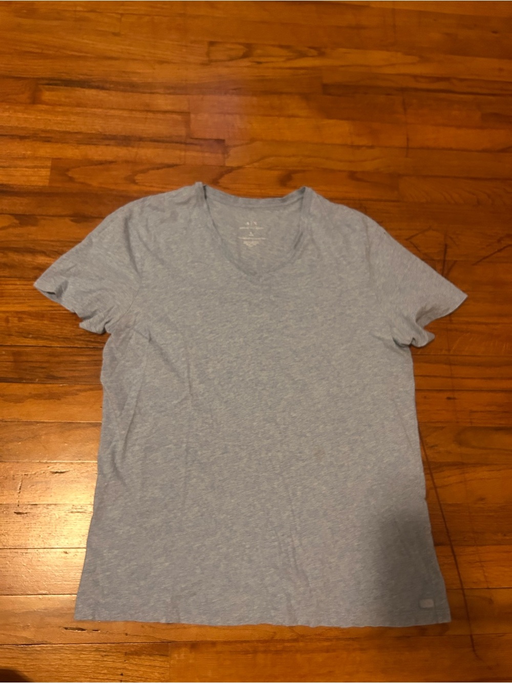 Armani exchange men’s Classic V-Neck T-Shirt - Light Blue